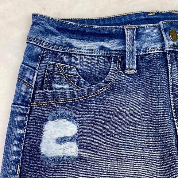 Jean distressed blue stretch shorts - Picture 3 of 16